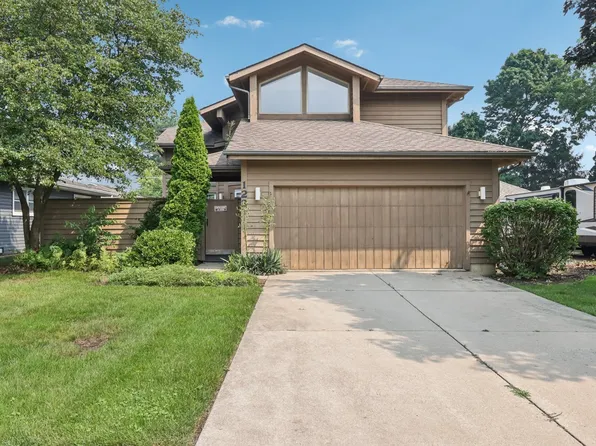 122 W Courtland St, Mundelein, IL 60060