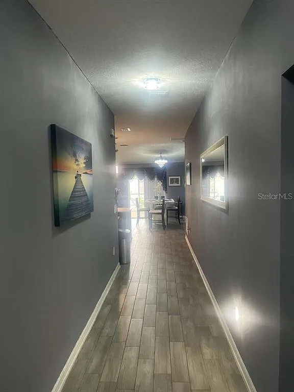 3 bed, 2.0 bath, 1560 sqft, $2,400 — Photo 3