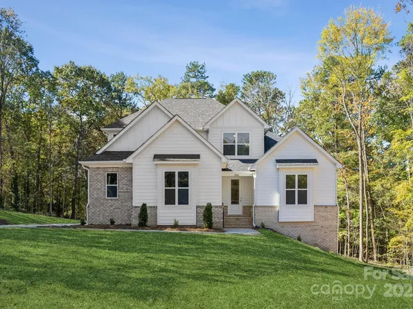 2416 Forrestbrook Dr, Kannapolis, NC 28083