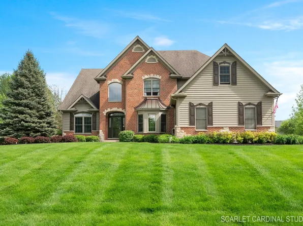 7N827 Columbine Dr E, Saint Charles, IL 60175