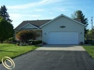 5834 Griswold Rd, Smiths Creek, MI 48074