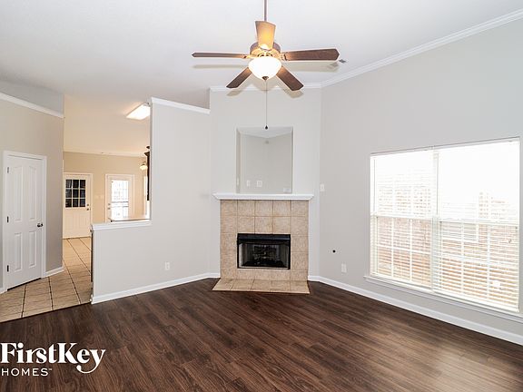 3rd image of 6870 Manslick Rd