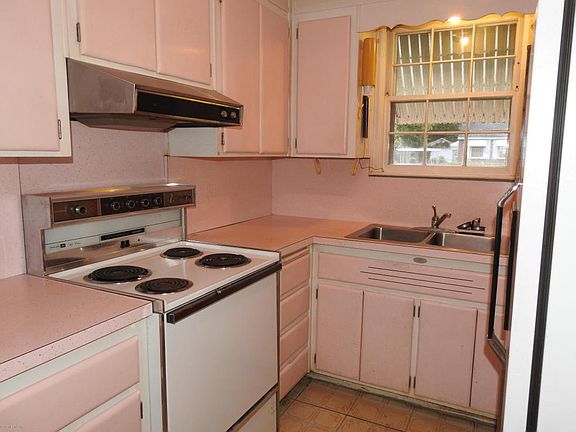 4th image of 1741 Sefa Cir E