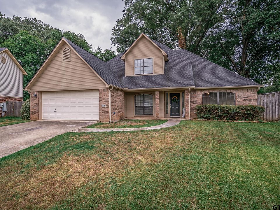 1st image of 213 Woodcreek Dr