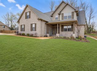 303 Fawn Ridge Ln, Medina, TN 38355