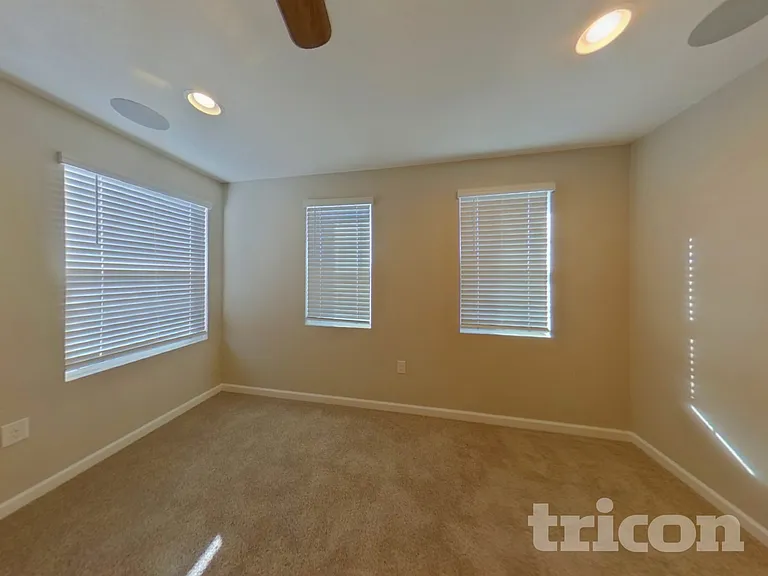 201 Sangmon Ct — Photo 6
