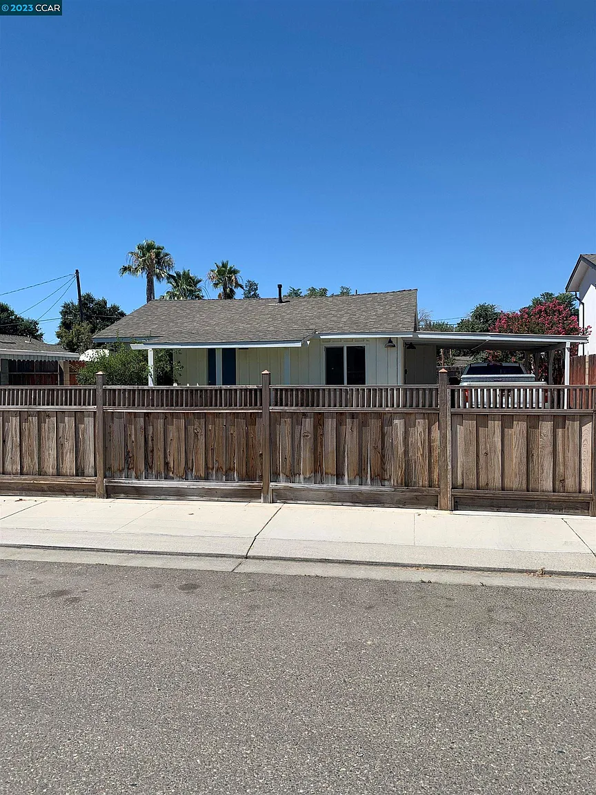4221 Lucinda Ave photo 1