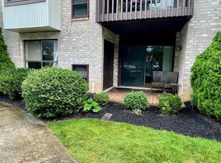 1502 Raintree Ln #1502, Malvern, PA 19355