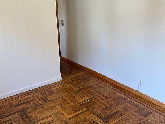 3rd image of 43-17 Bowne St #3