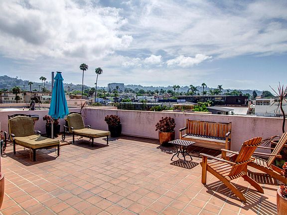 3rd image of 7553 1/2 La Jolla Blvd
