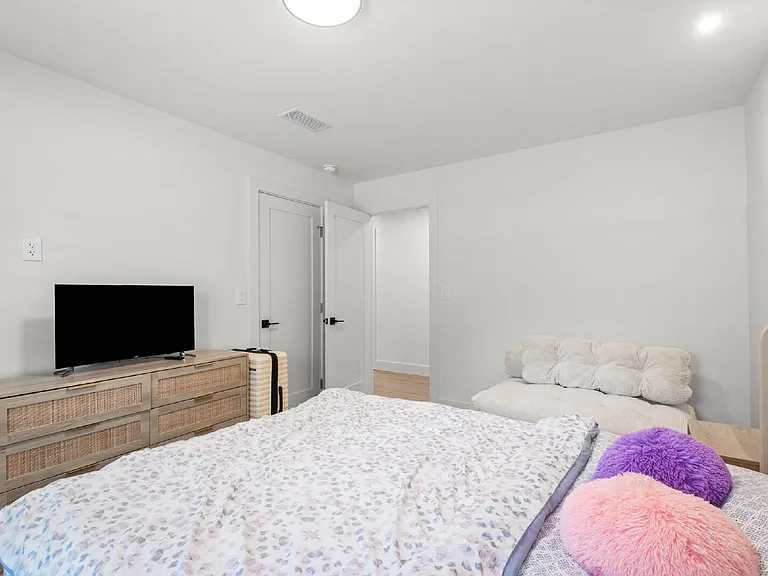 2507 Edgewater Dr — Photo 28