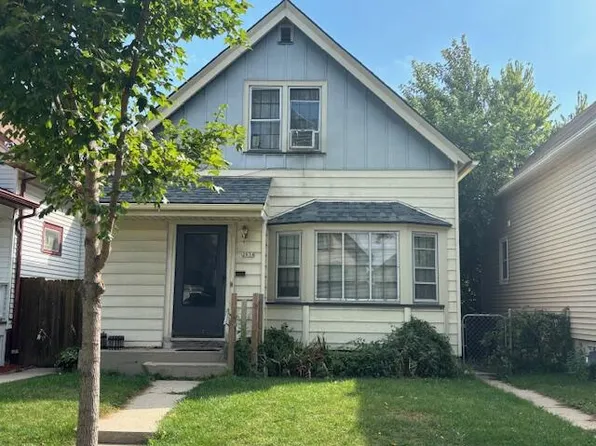 2834 South 8th STREET, Milwaukee, WI 53215