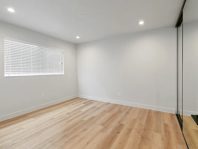 243 S Park View St #4 — Photo 10