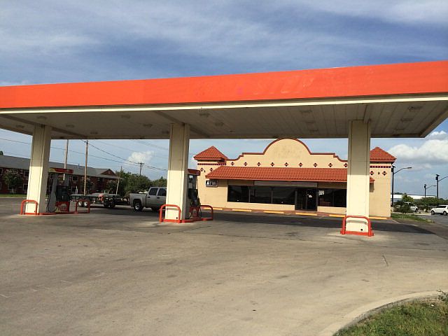 1st image of 2800 S Us Highway 281