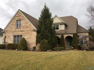 595 Prairie Rose Dr, Perrysburg, OH