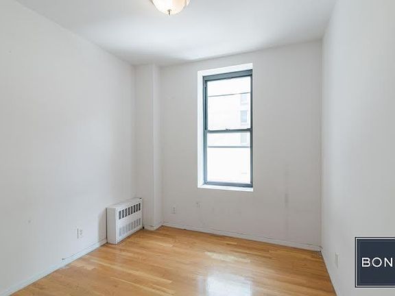 5th image of 1297 Lexington Ave APT 5