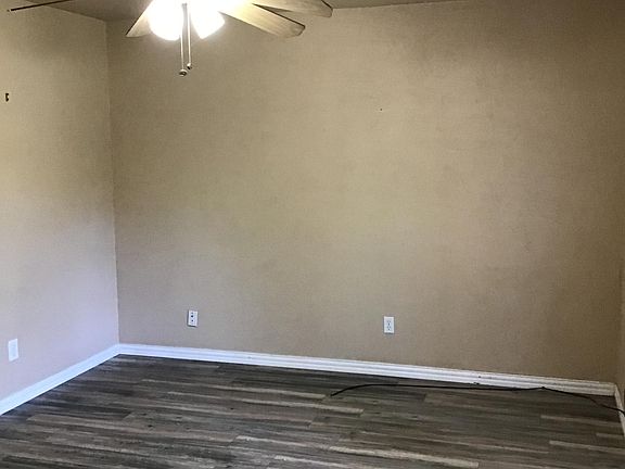 3rd image of 5700 Espanola Dr