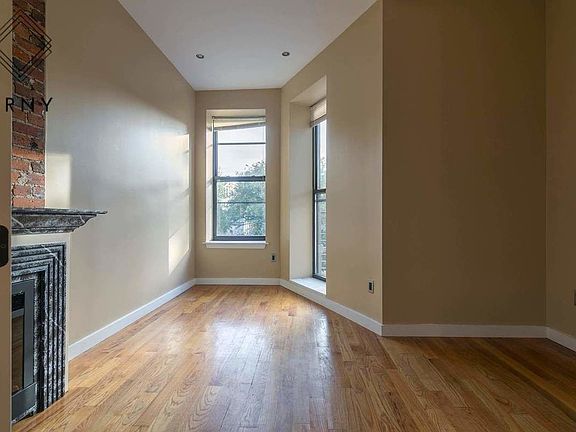 4th image of 913 Saint Johns Pl #Aa3