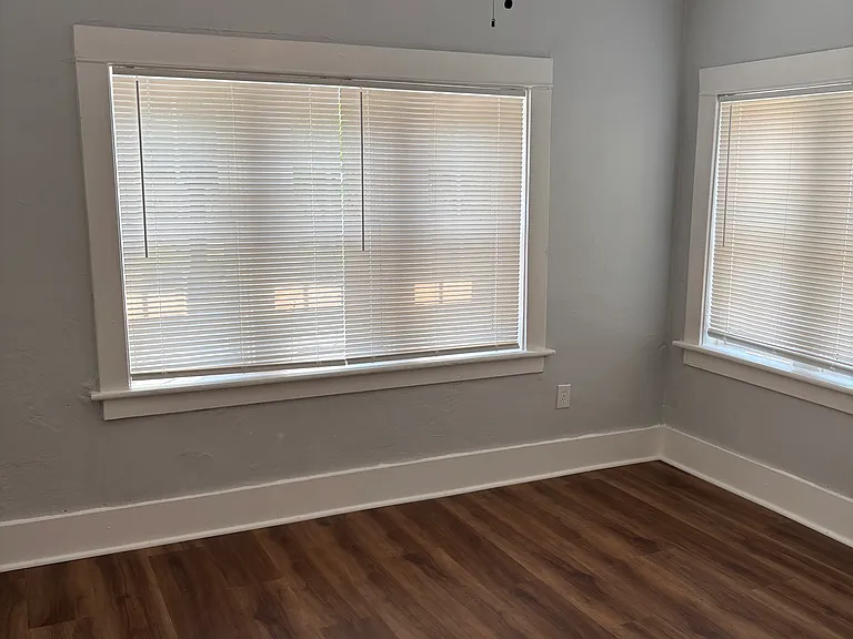 515 W Woodbine Ave — Photo 11