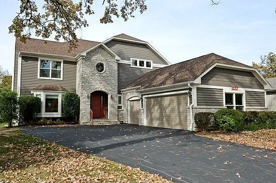 1052 Warrington Rd photo 1