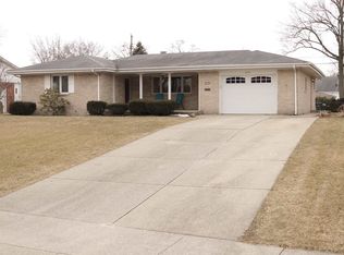 2141 Riverside Dr, South Bend, IN 46616