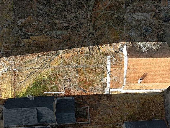 4th image of 1320 Woodmont Ave