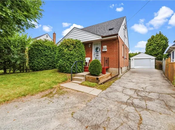 243 Jennings Cres, Oakville, ON L6L 1W2