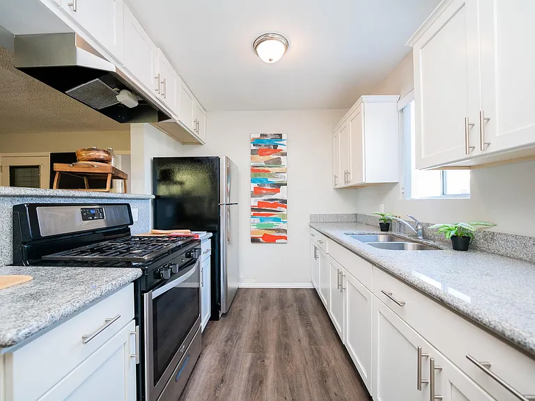 2285 Chestnut Ave #3 — Photo 1