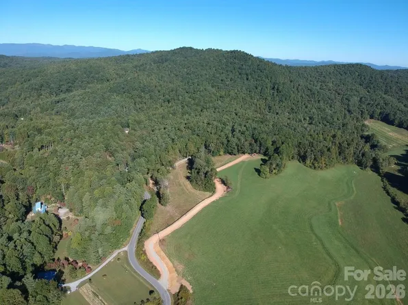 94 Ebenezer Trl #3, Hendersonville, NC 28739