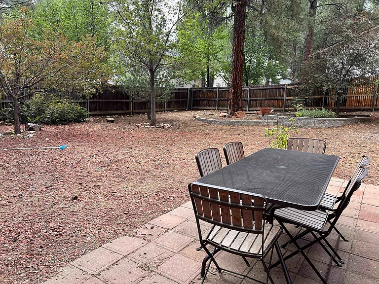 4021 S Kendall St — Photo 17
