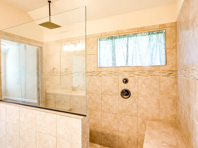 1721 Elaina Loop — Photo 19