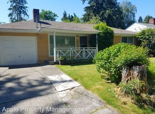 839 NE 123rd St, Seattle, WA 98125