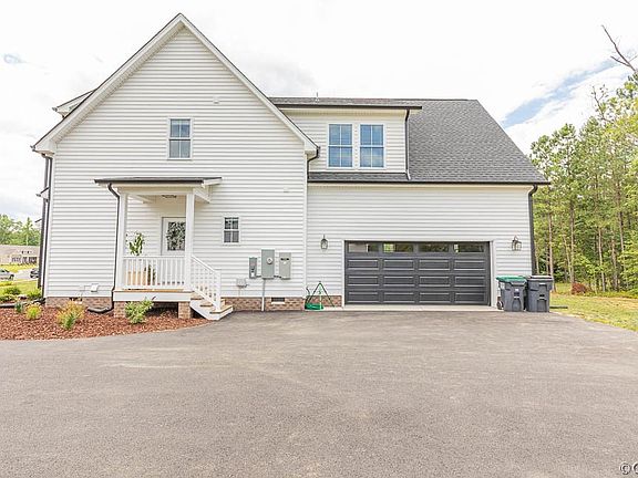 3rd image of 9632 Seven Sisters Dr