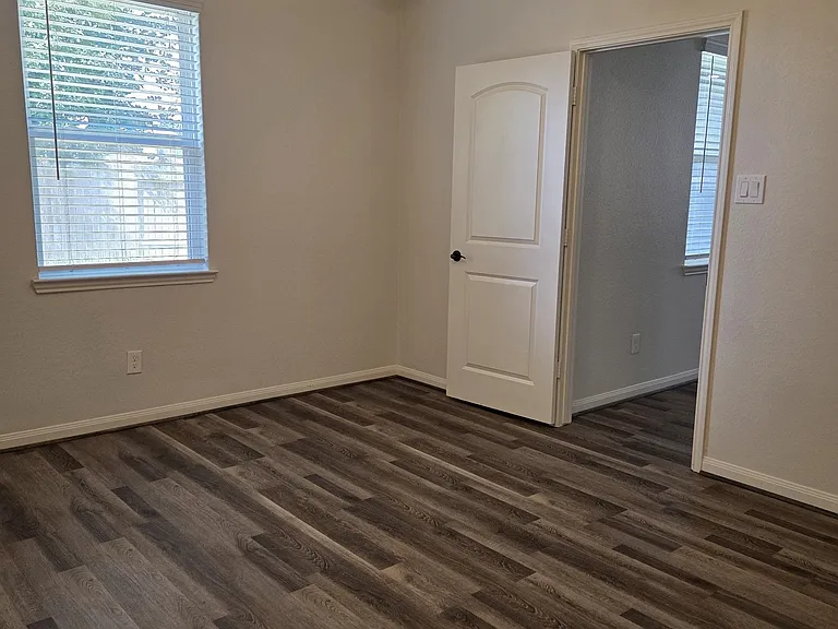 7642 Dusty Melody Ln — Photo 17