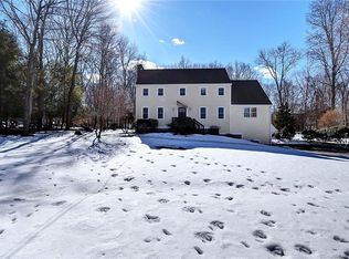 44 Uncas Dr, Amston, CT 06231