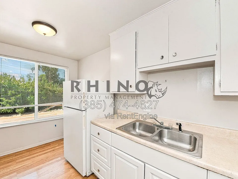 365 E Kensington Ave #3