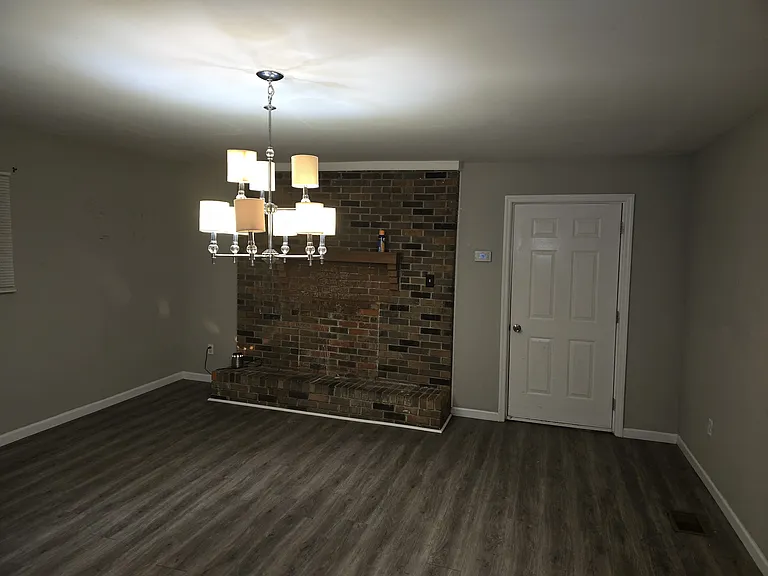 155 W Hannon St — Photo 10