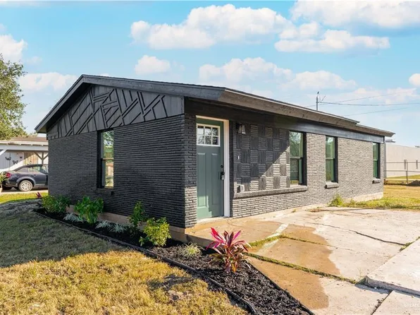 1102 Berry St, Mission, TX 78572