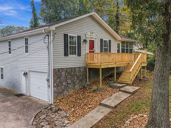 4th image of 9024 Chip Dr