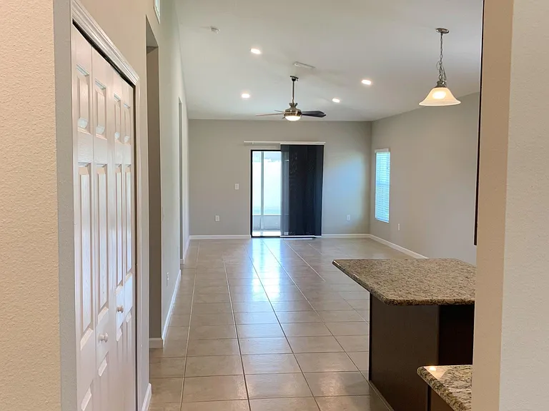 936 Sangria Cir — Photo 11