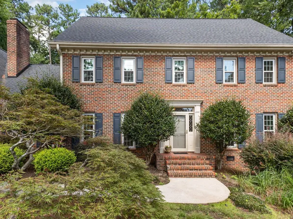 6909 Brook Ridge Ct, Raleigh, NC 27615