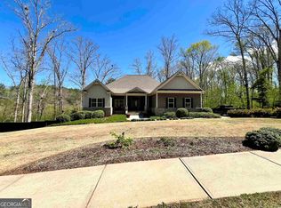 416 Riverbend Ln, Bogart, GA 30622