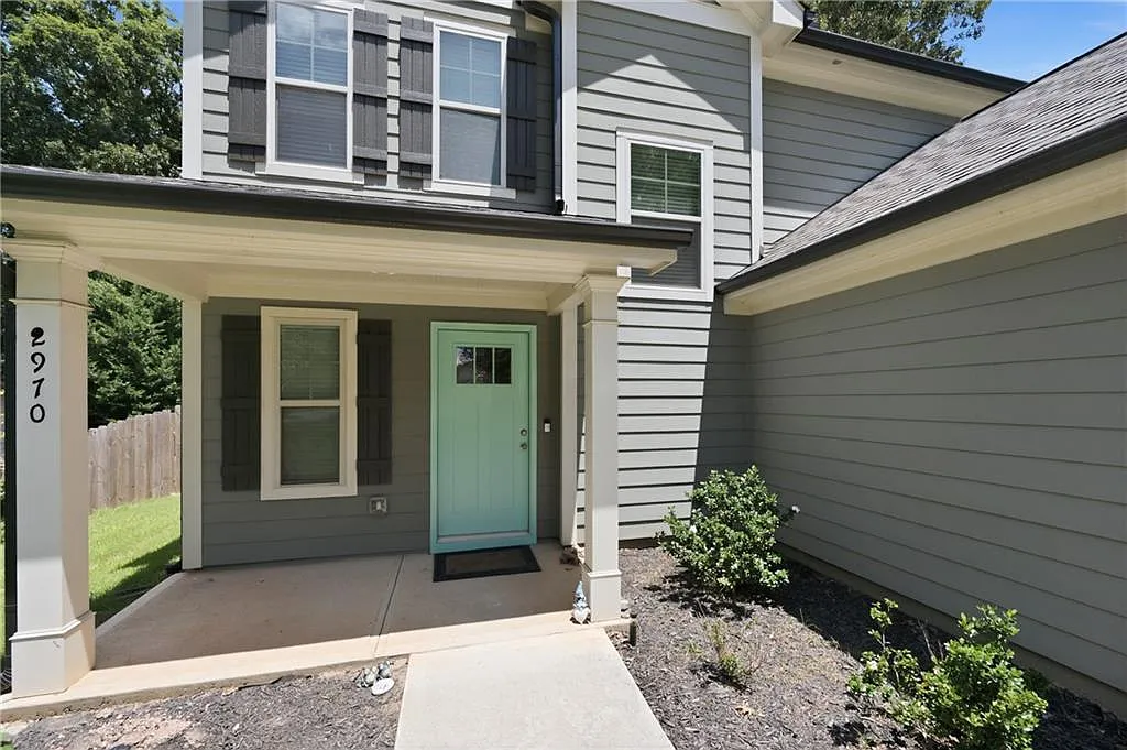 3 bed, 2.0 bath, 1556 sqft, $2,500 — Photo 3