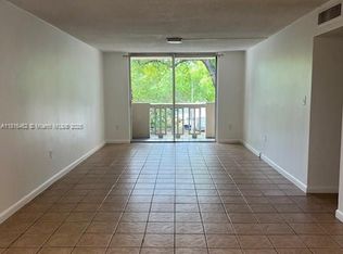 1800 Sans Souci Blvd APT 338, North Miami, FL 33181