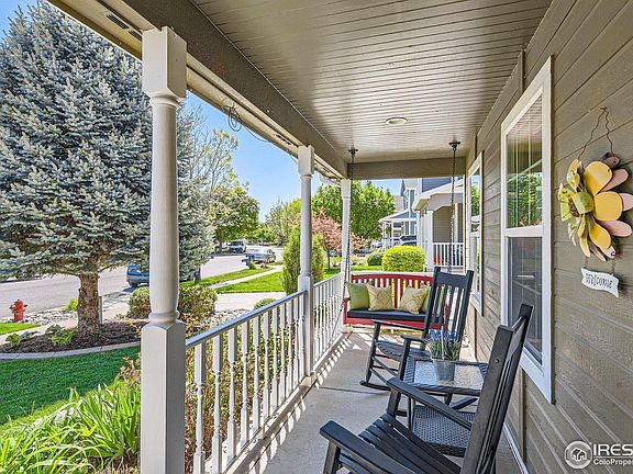 3rd image of 1221 Crescent Dr