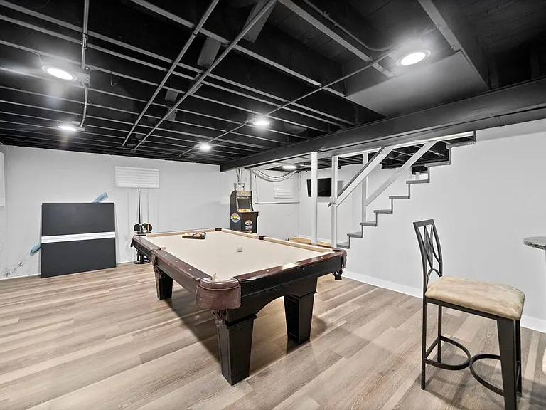 Building's Lounge