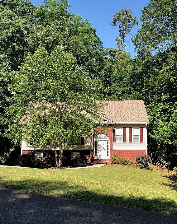 1st image of 5056 Peach Mountain Cir