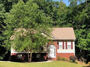 5056 Peach Mountain Cir, Gainesville, GA 30507