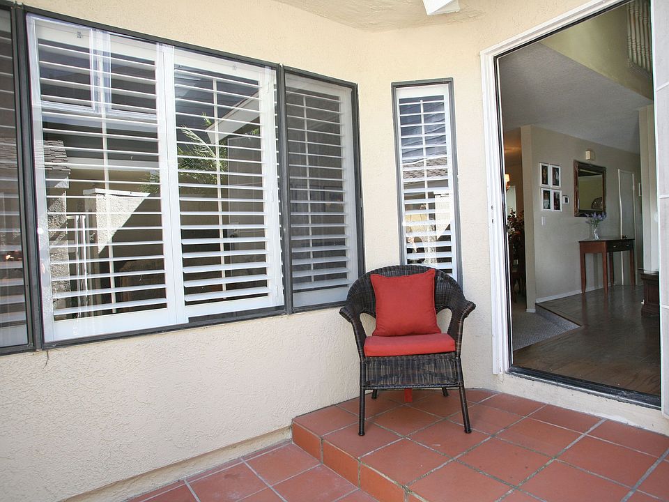 1st image of 21155 Serra Vista
