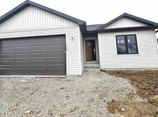 110 Cayuse Court, Fox Lake, WI